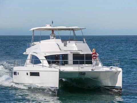 Private luxury yacht charter and liveaboard in South-East Asia with Yachting Experience